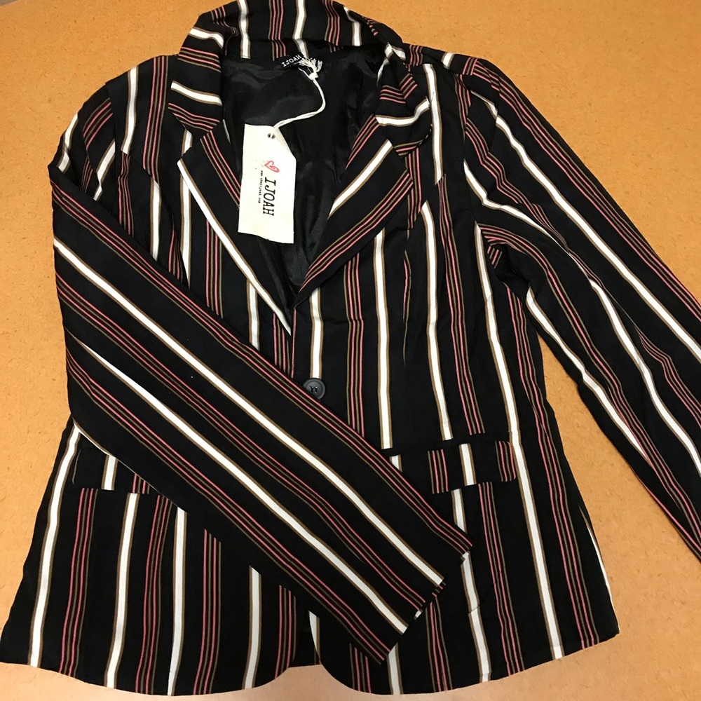 IJOAH pinstriped woman’s blazer